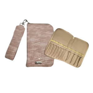 ESTUCHE CON CIERRO ESTILO COCODRILO